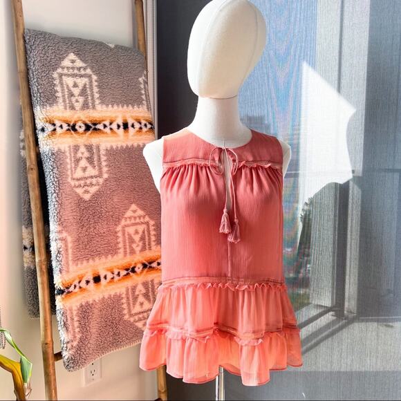 Alice + Olivia Tops - Alice + Olivia Massie Salmon Sleeveless Ruffled Top Women’s Small